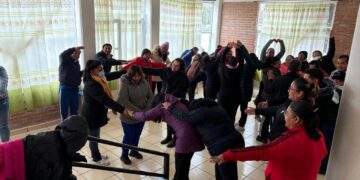 Capacitan a docentes en Pedagogía del Arte