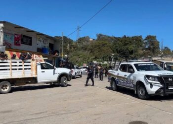 Tres policías baleados durante desalojo de bloqueo en Chiapas