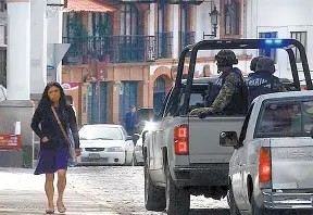 En Valle de Bravo activan operativo “Blindaje” ante disturbios