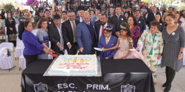 Encabeza Natividad Castrejón aniversario 100 de la Primaria “21 de Marzo”