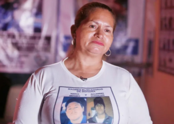 La madre buscadora, Ceci Flores encontró restos de su hijo.