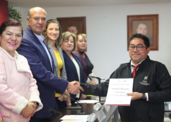 Natividad Castrejón encabeza instalación del Comité Estatal de Formación Continua