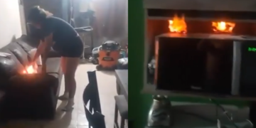 Pareja en Coahuila discute, la mujer incendia la casa (VIDEO)