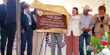 Conmemoran aniversarios de instituciones educativas en Hidalgo