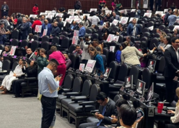 Senado aprueba el "plan B" de reforma electoral de Sheinbaum.