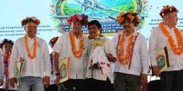 SEPH y SNTE conmemoran 62 años del servicio bilingüe; refrendan compromiso con educación indígena