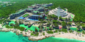 Ordena la SCJN a Xcaret retirar símbolos mayas de su publicidad.