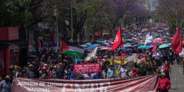 CNTE amenaza con boicotear el Mundial; ¡Si no hay solución, no rueda su balón!