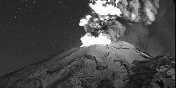 Emiten alerta por caída de ceniza volcánica en la CDMX