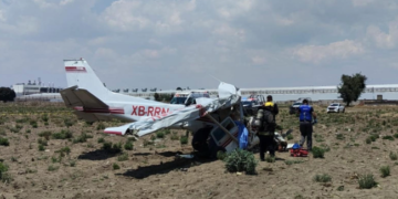 Caída de avioneta deja cuatro muertos en Huejotzingo, Puebla.