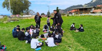 Biblio Aula Móvil lleva lectura y ciencia a comunidades escolares de Hidalgo