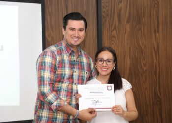 Capacita UTHH a su personal en comunicación asertiva