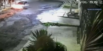 Conductor abandona a su hijo de 5 Años en Tlalpan (VIDEO).