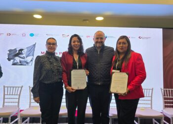 UPE recibe Mención Honorífica en el Premio de Excelencia Dual 2026