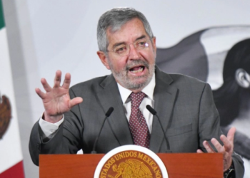 Juan Ramón de la Fuente deja la Secretaría de Relaciones Exteriores.