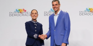 Sánchez se reúne con Sheinbaum tras años de fricción.