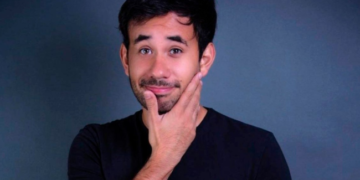 Werevertumorro desata debate por registro de celulares con CURP.
