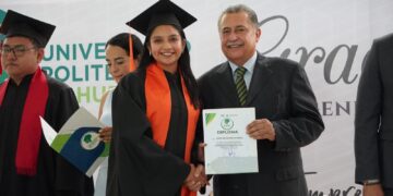 Egresan 158 estudiantes de la Universidad Politécnica de Huejutla
