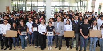 Invierte Hidalgo 2 mdp en equipamiento tecnológico para la UPE