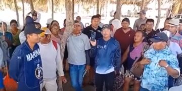 Derrame de hidrocarburo aún afecta las costa, denuncian pescadores veracruzanos