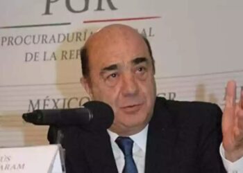 Murillo Karam es hospitalizado por derrame cerebral en CDMX