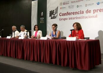 Destituyen a tres funcionarios de Pemex por derrame de hidrocarburo en el Golfo