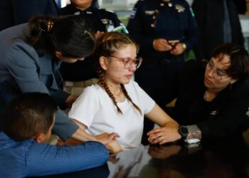 Wendy Gabriela, apuñalada por su pareja, denuncia amenazas para retirar cargos por intento de feminicidio