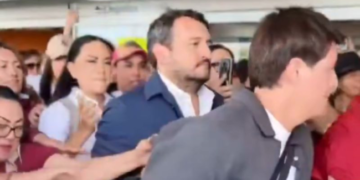 ¡Fuera Morena! Reciben con protestas a Andy López en Chihuahua (VIDEO).