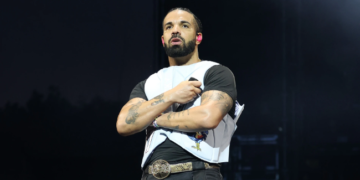 Drake regresa con tres álbumes y nuevas indirectas a Kendrick.