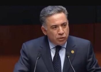 Enrique Inzunza descarta licencia al Senado; califica de "infames" acusaciones de EU