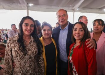 SEPH y SNTE reconocen a más de 2 mil trabajadoras de la educación