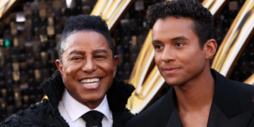 Jermaine Jackson deberá pagar demanda por abuso sexual.