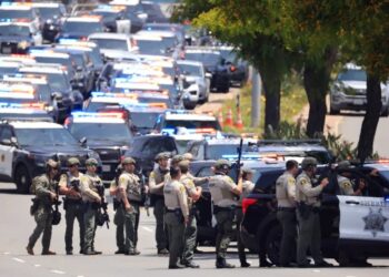 Tiroteo en mezquita de San Diego deja cinco muertos; atacantes serían adolescentes