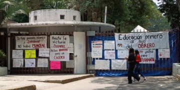 IPN amenaza con tomar Zacatenco tras desplante de Mario Delgado.