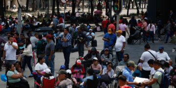 CNTE acusa al Gobierno tras muerte de maestro y toma Paseo de la Reforma