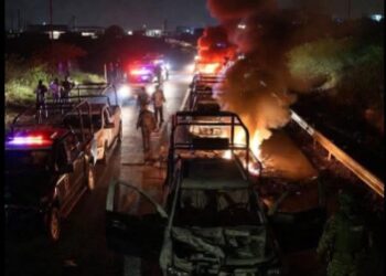 Michoacán bajo fuego: enfrentamiento criminal paraliza Cotija