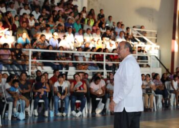 Gobierno de Hidalgo entrega obras educativas por más de 6 mdp en Huejutla (FOTOGALERÍA)