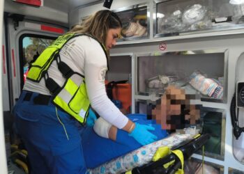 Cae grúa telescópica en Viaducto Miguel Alemán y avenida Cuauhtémoc, CDMX