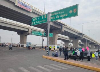 Ejidatarios bloquean acceso al AIFA debido a una disputa territorial