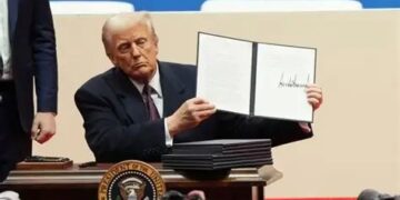Trump firma decreto que amplía las sanciones contra Cuba