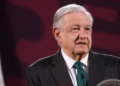 AMLO reaparece para proteger a Morena de la tormenta política.