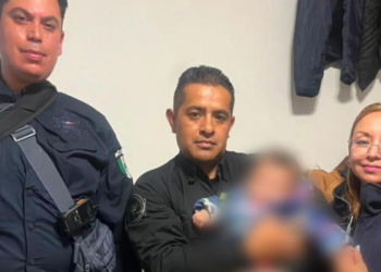 Abandonan a bebé en campamento de personas sin hogar (VIDEO).
