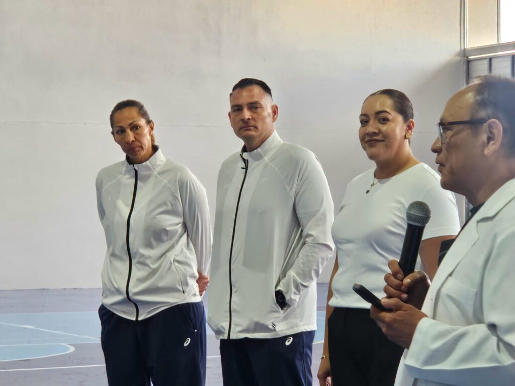 Fortalece IHE la enseñanza del baloncesto escolar en educación básica