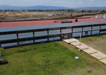 Amplían oferta académica de UPT con Ingeniería en Diseño Textil y Moda