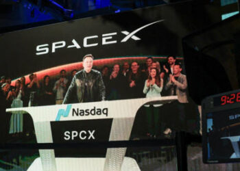 Fortuna de Elon Musk supera el billón de dólares impulsada por SpaceX y Tesla