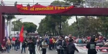 A días del Mundial, CNTE bloquea ruta clave hacia el Estadio Ciudad de México