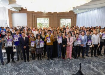 Premia SEPH a ganadores de la Olimpiada Hidalguense de Informática 2026