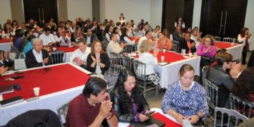 Fortalece IHE actualización académica en educación básica