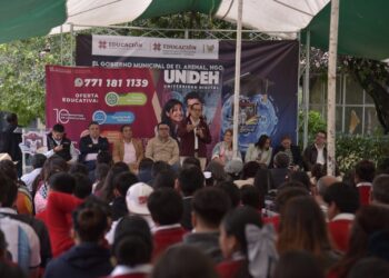 Firman convenio para establecer campus virtual de la UNIDEH en El Arenal