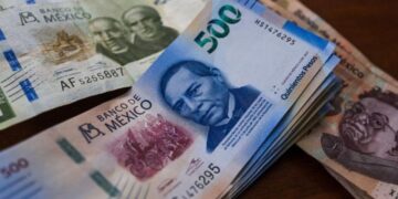 Banxico mantiene tasa en 6.50% tras desaceleración de la inflación